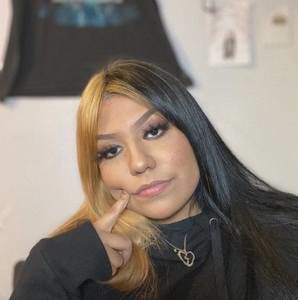 Meet your Posher, Juanita